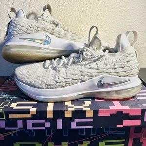 Nike Lebron 15